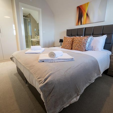 Helios Court Penthouse Serviced Apartment By Ferndale Maidenhead Kültér fotó