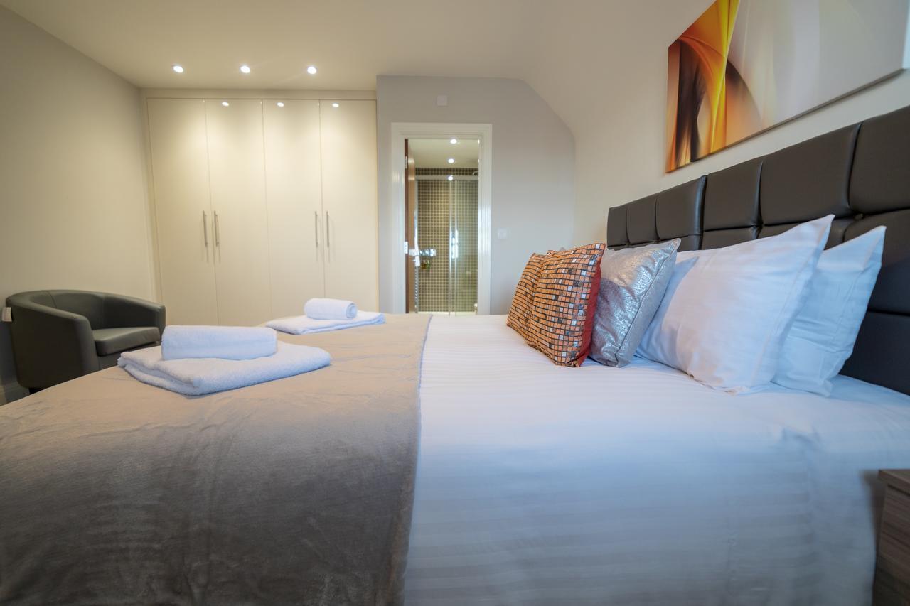 Helios Court Penthouse Serviced Apartment By Ferndale Maidenhead Kültér fotó