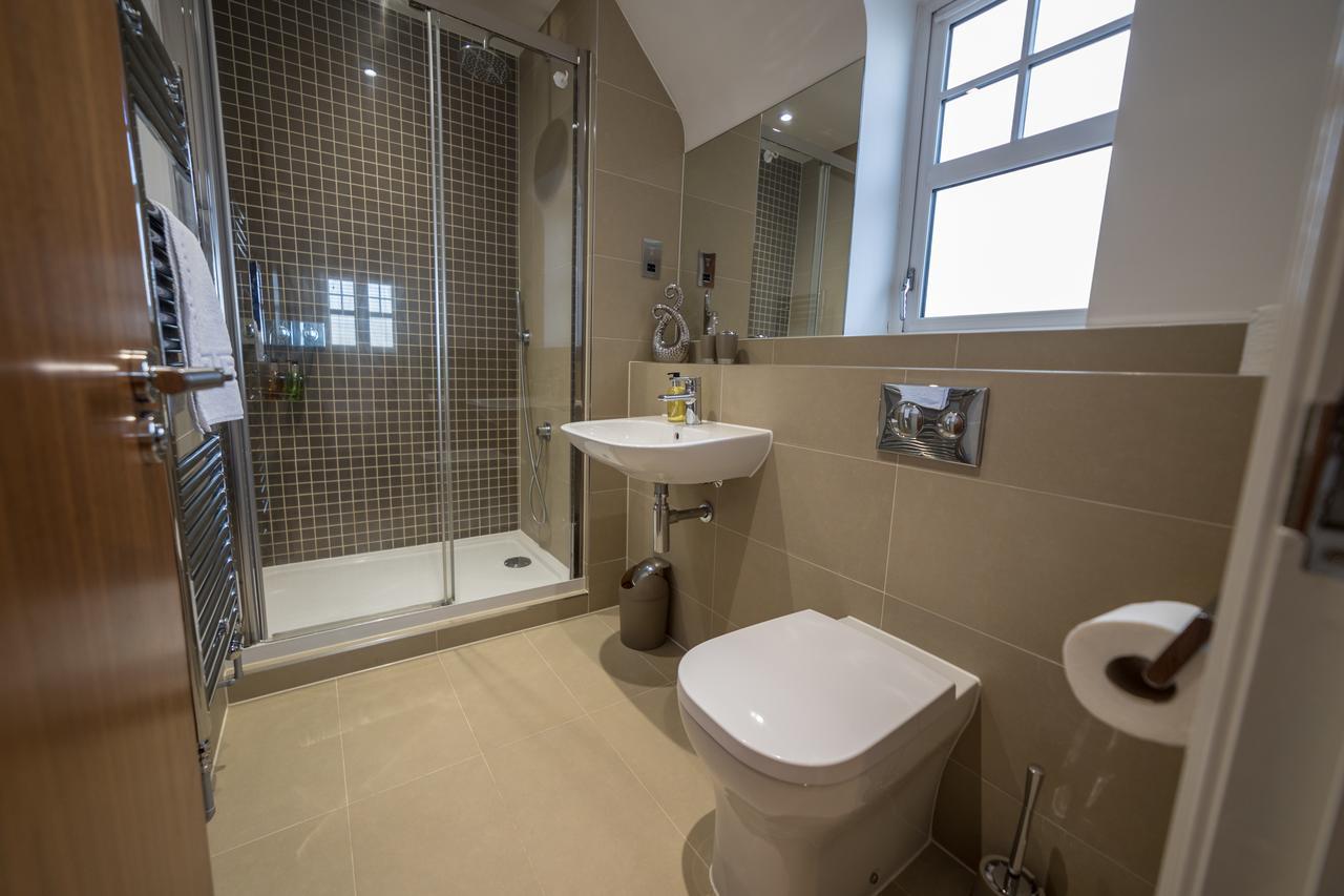 Helios Court Penthouse Serviced Apartment By Ferndale Maidenhead Kültér fotó