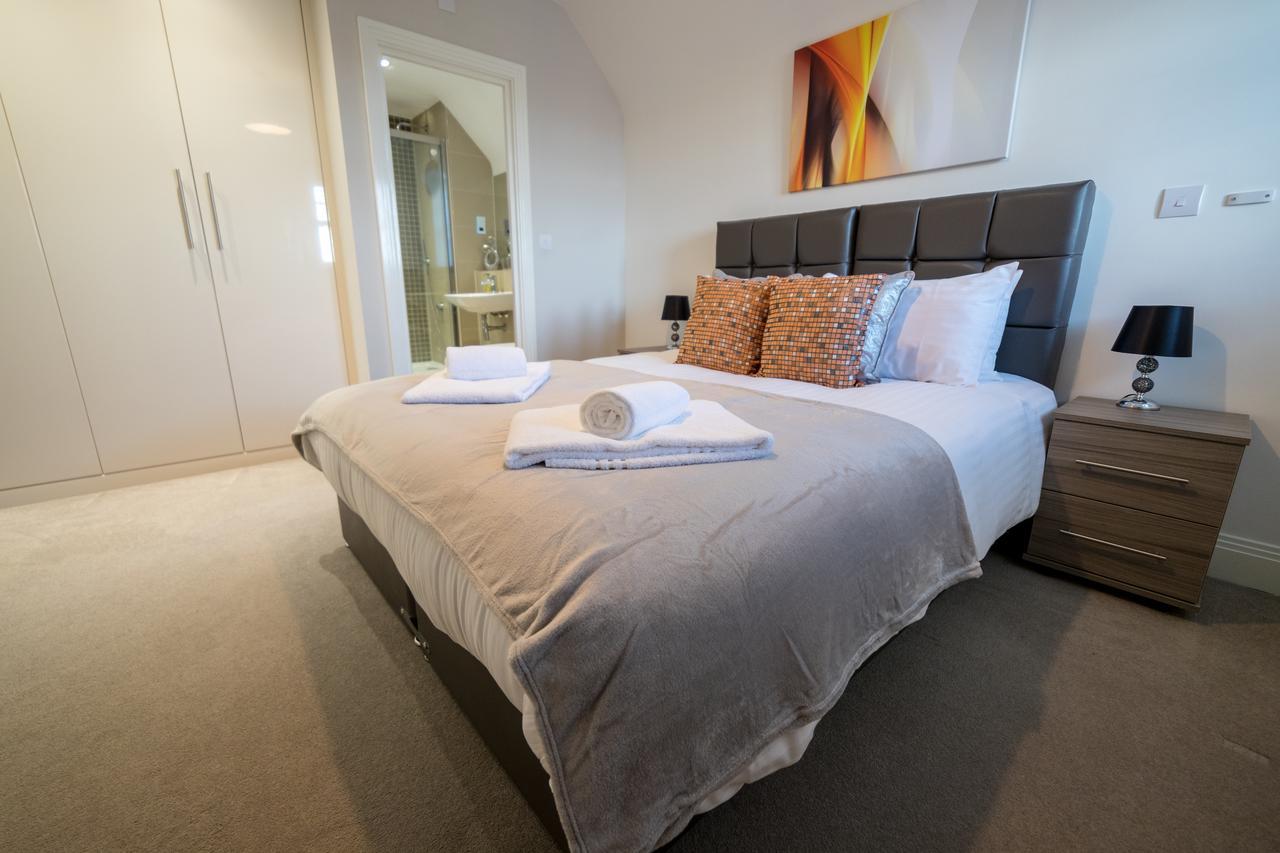 Helios Court Penthouse Serviced Apartment By Ferndale Maidenhead Kültér fotó