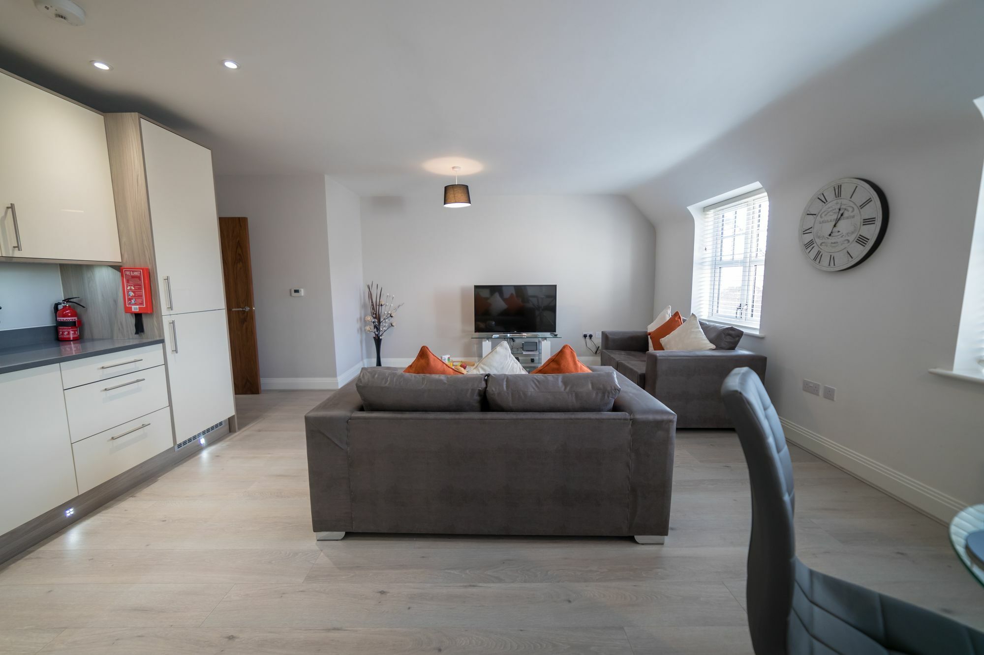 Helios Court Penthouse Serviced Apartment By Ferndale Maidenhead Kültér fotó