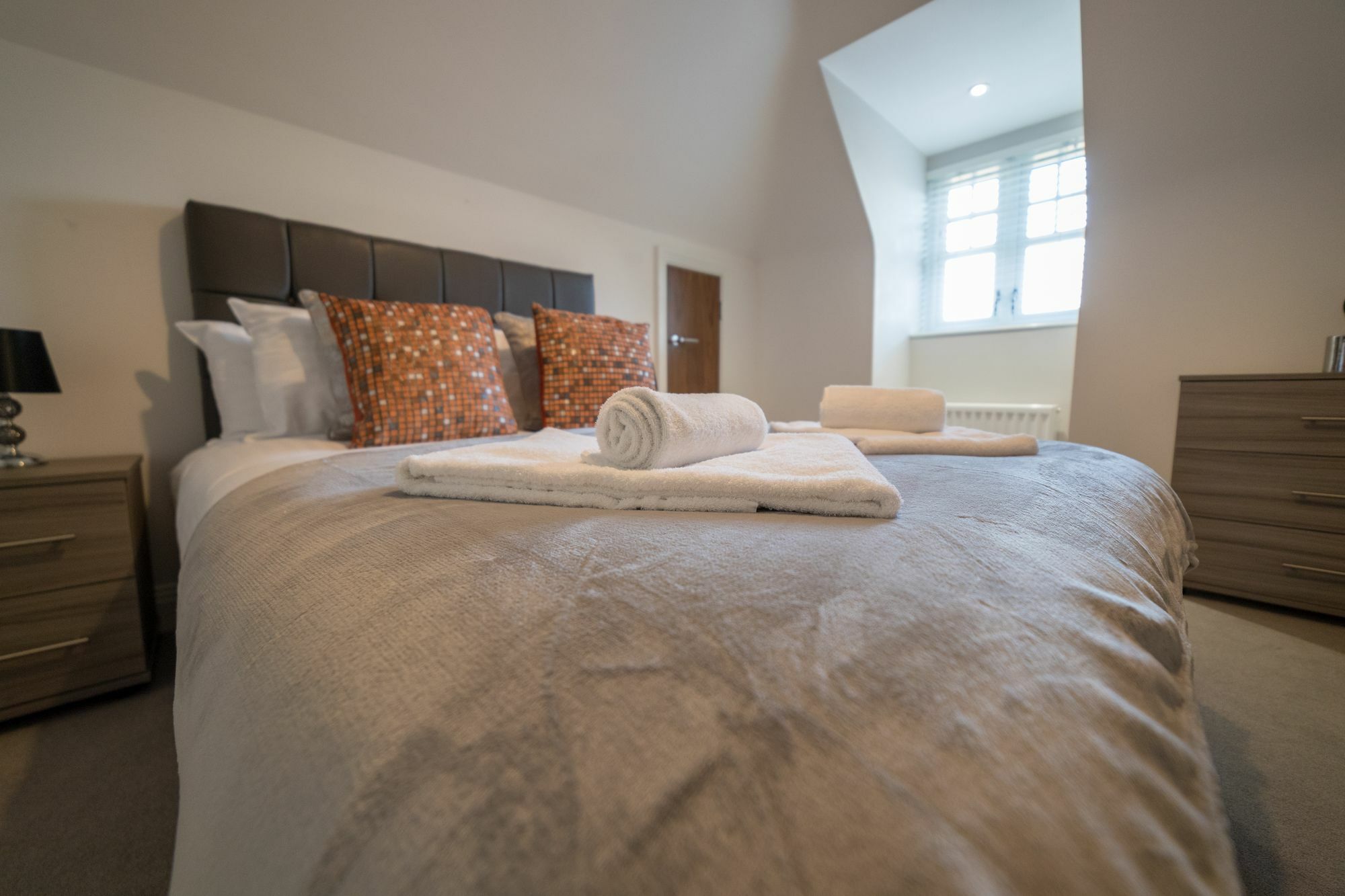 Helios Court Penthouse Serviced Apartment By Ferndale Maidenhead Kültér fotó