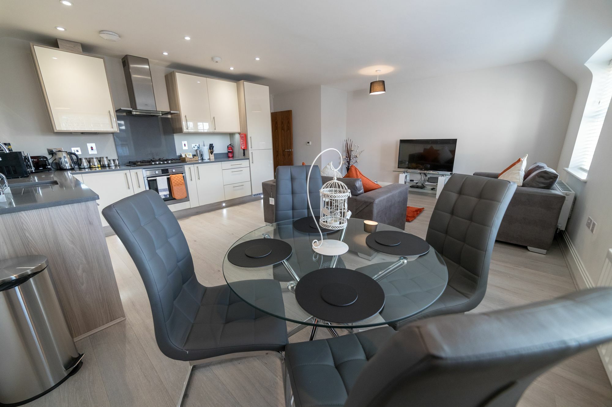 Helios Court Penthouse Serviced Apartment By Ferndale Maidenhead Kültér fotó