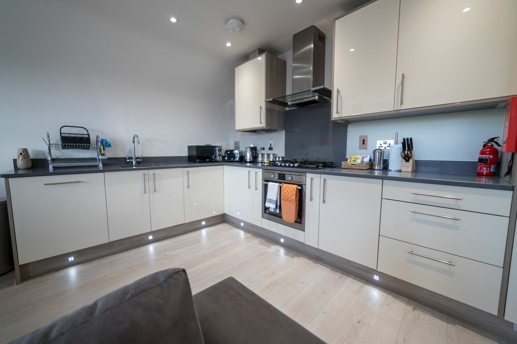 Helios Court Penthouse Serviced Apartment By Ferndale Maidenhead Kültér fotó
